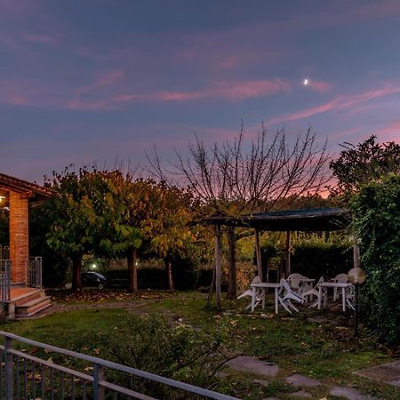 La Cantina Del Podere Dei Boni 파우글리아 외부 사진