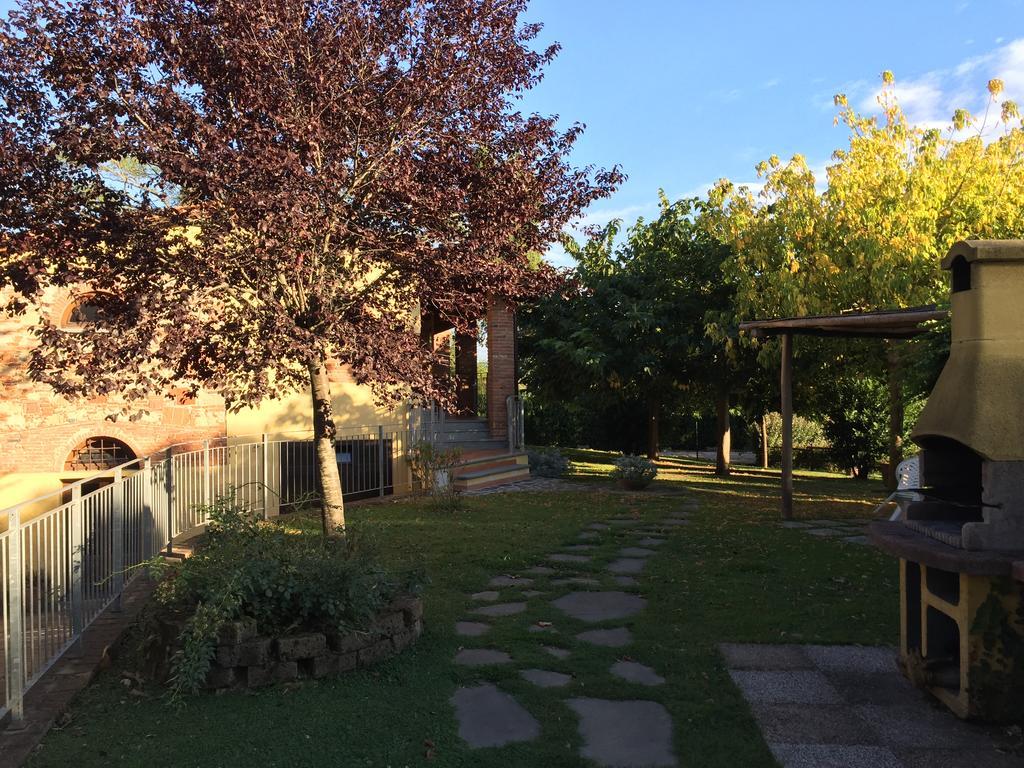 La Cantina Del Podere Dei Boni 파우글리아 외부 사진