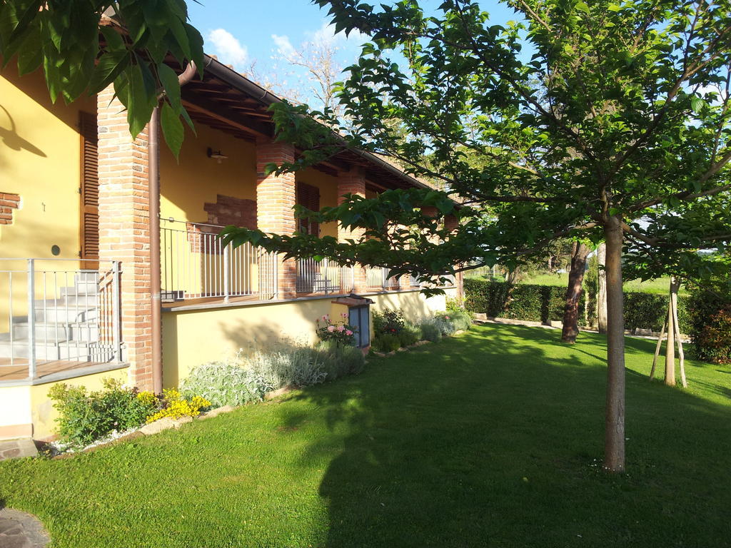La Cantina Del Podere Dei Boni 파우글리아 외부 사진